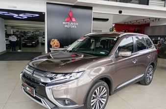 Mitsubishi Outlander V6 24V 4P HPE-S AWD AUTOMTICO Gasolina 2019