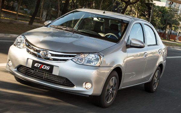 Toyota Etios Sedan - Campeo da pesquisa Os Eleitos 2015