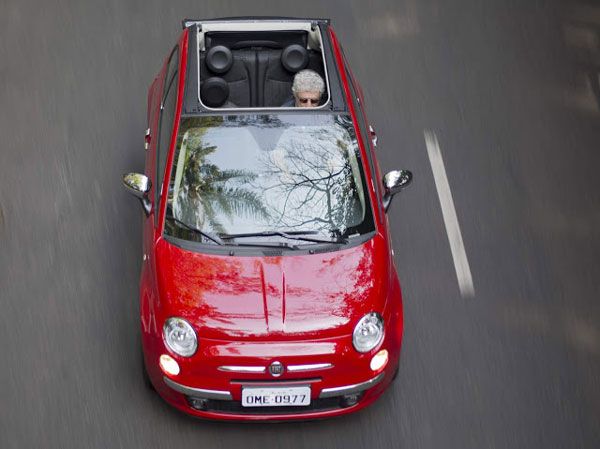 Novo Fiat 500 2015 - Modelo chega com melhorias e preos inalterados
