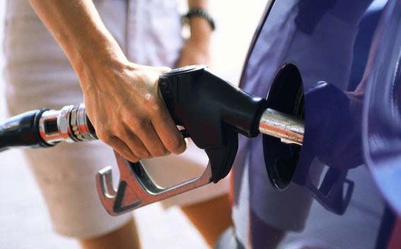 Aumento dos combustveis - Gasolina dever subir 7% j na prxima semana