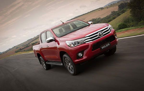 Nova Toyota Hilux 2016 - Preos, consumo e detalhes