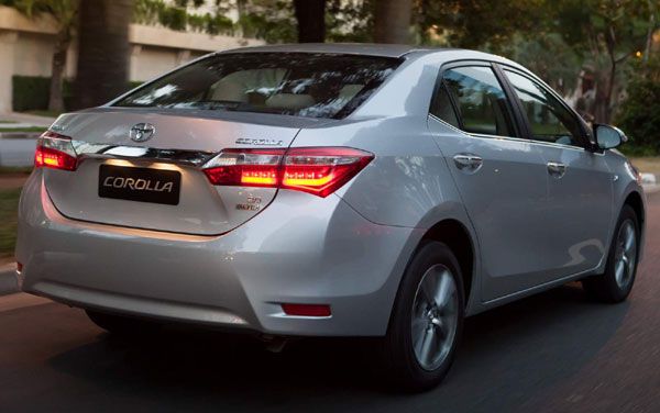 Toyota Corolla fica mais caro - Verso XEi agora parte de R$ 82.050