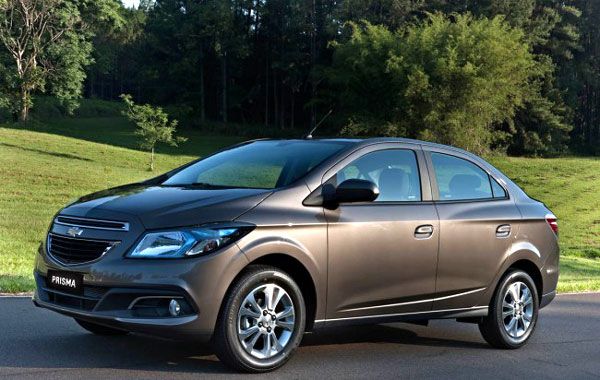 Lanamento Oficial: Novo Chevrolet Prisma - Carro chega com preos a partir de R$ 34.990