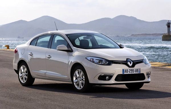 Renault Fluence chega em 2014 - Linha reestilizada acompanha verso hatch