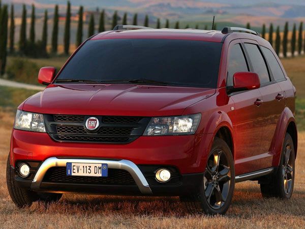 Novo Fiat Freemont Cross - Confira Fotos e especificaes oficiais