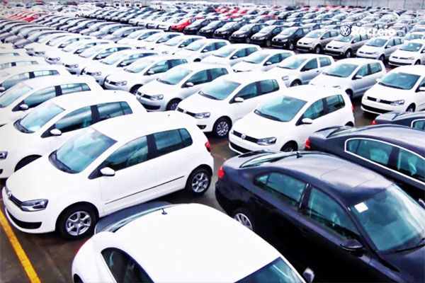 Mercado Automotivo - 400 mil carros em estoque  espera de comprador