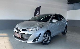 Toyota-Yaris-Sedan-1.3-16V-4P-FLEX-XL-PLUS-TECH-MULTIDRIVE-AUTOMTICO-2022